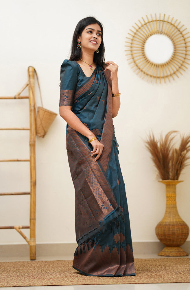 Beauteous Rama Soft Silk Saree With Divine Blouse Piece