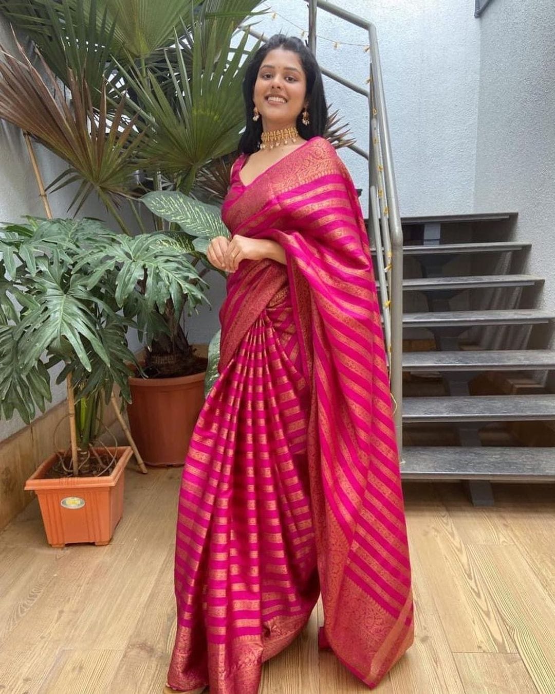 An insanely Pink Soft Silk Saree With Classic Blouse Piece