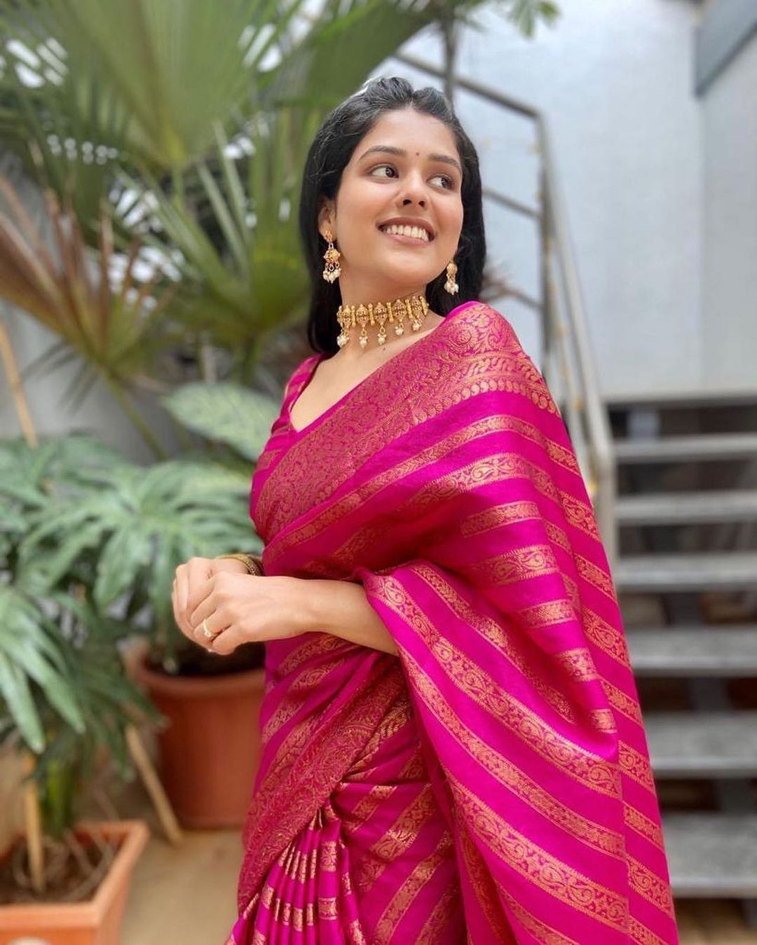 An insanely Pink Soft Silk Saree With Classic Blouse Piece