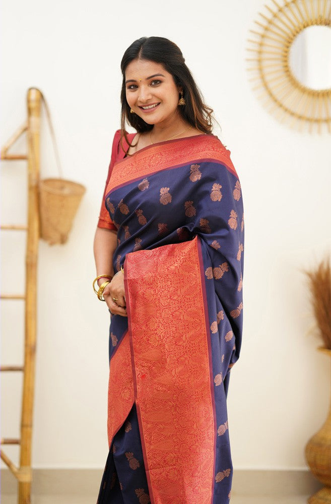 Skinny Navy Blue Soft Silk Saree With Classic Blouse Piece