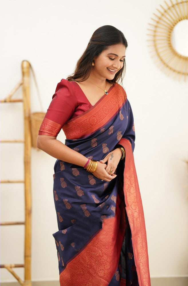 Skinny Navy Blue Soft Silk Saree With Classic Blouse Piece