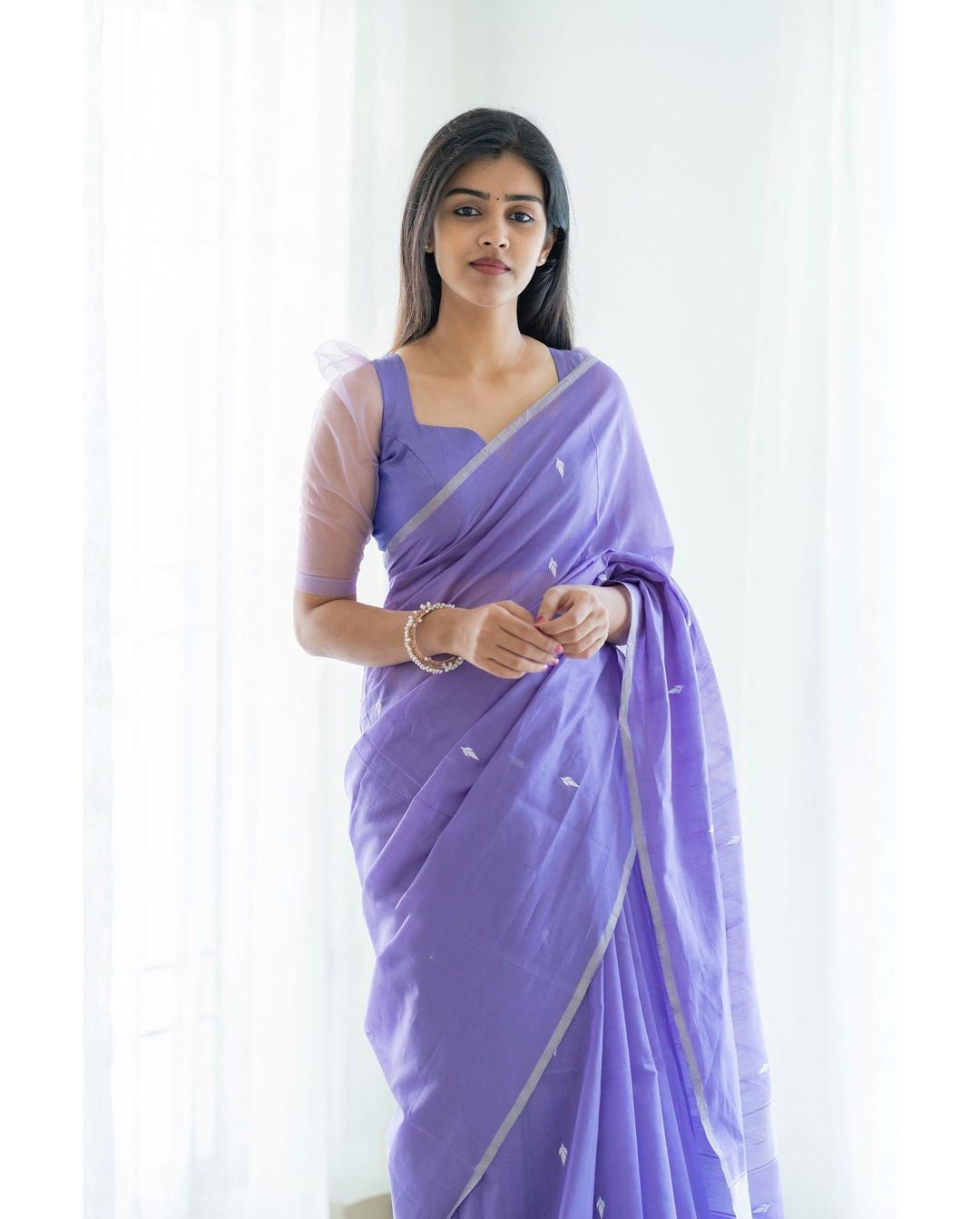 Sophisticated Lavendor Cotton Silk Saree With Attractive Blouse Piece