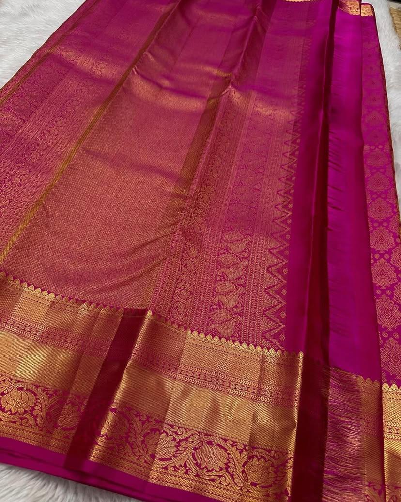 Ethereal Dark Pink Soft Silk Saree With Precious Blouse Piece