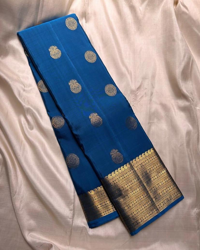 Stylish Blue Soft Silk Saree With Classy Blouse Piece