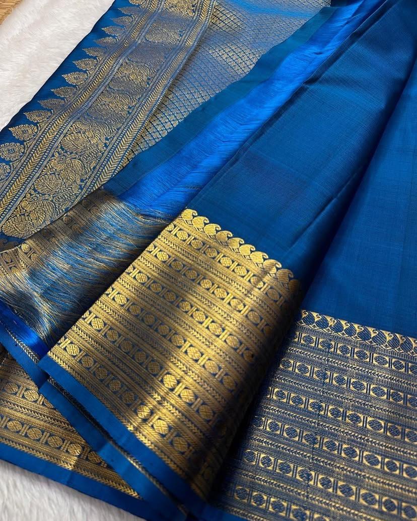 Stylish Blue Soft Silk Saree With Classy Blouse Piece