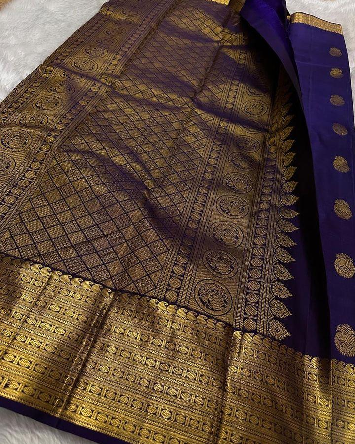 Dulcet Navy Blue Soft Silk Saree With Classy Blouse Piece