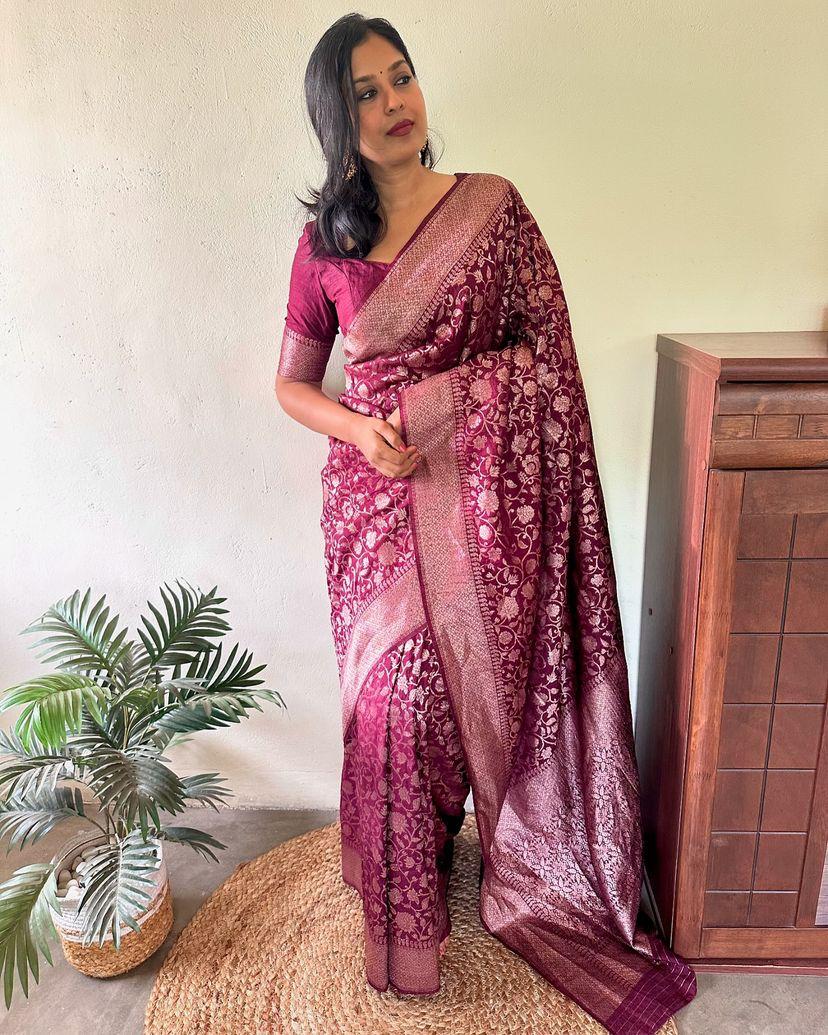 Alluring Purple Soft Silk Saree With Flattering Blouse Piece