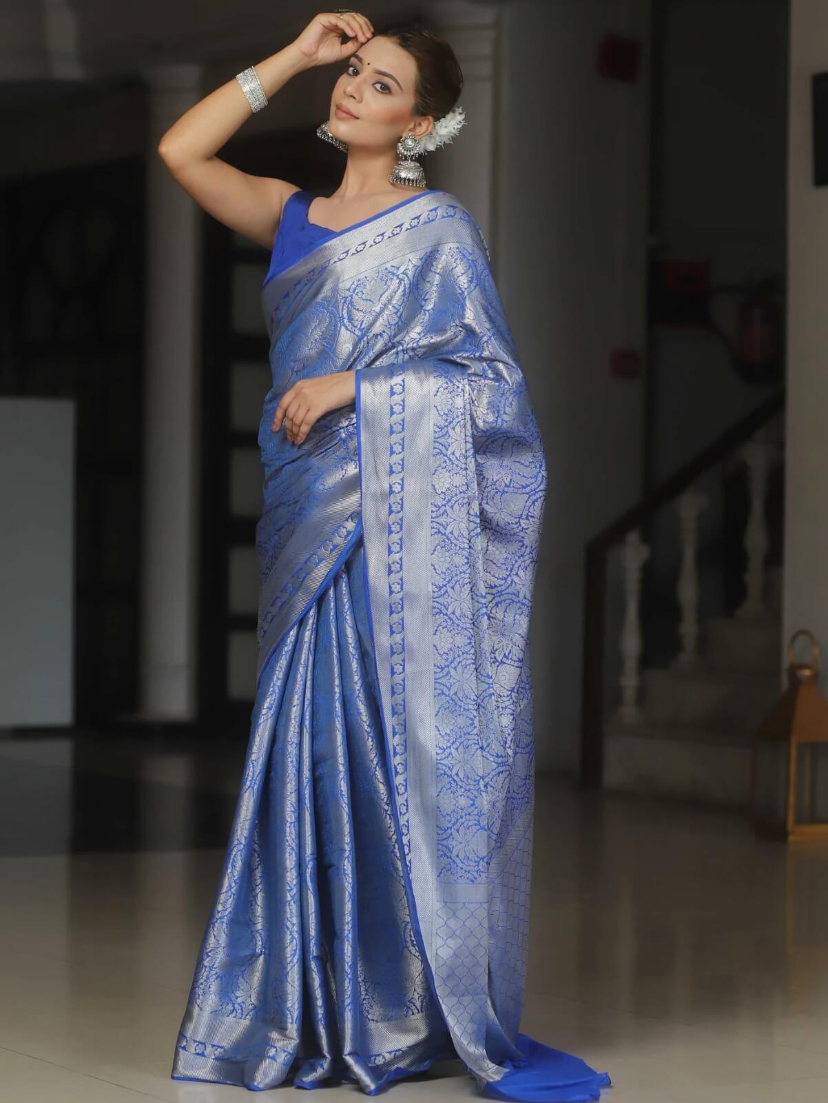 Beguiling Royal Blue Soft Silk Saree With Flattering Blouse Piece