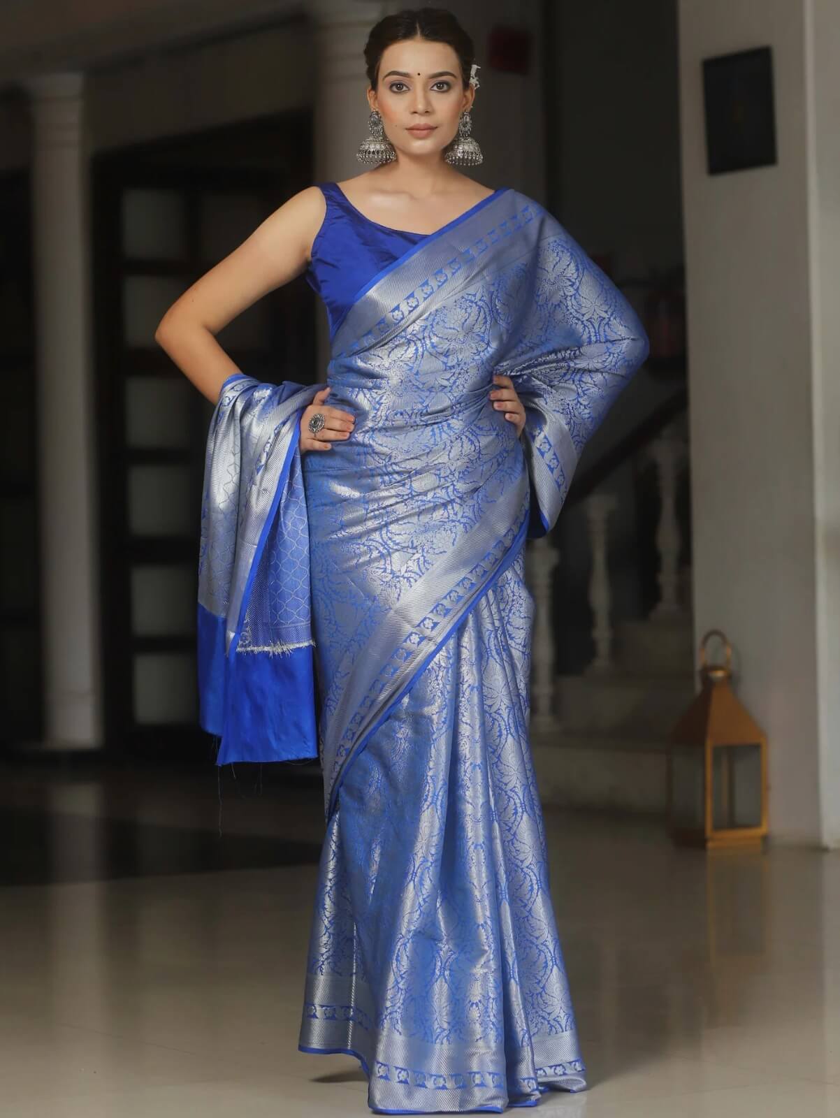 Beguiling Royal Blue Soft Silk Saree With Flattering Blouse Piece