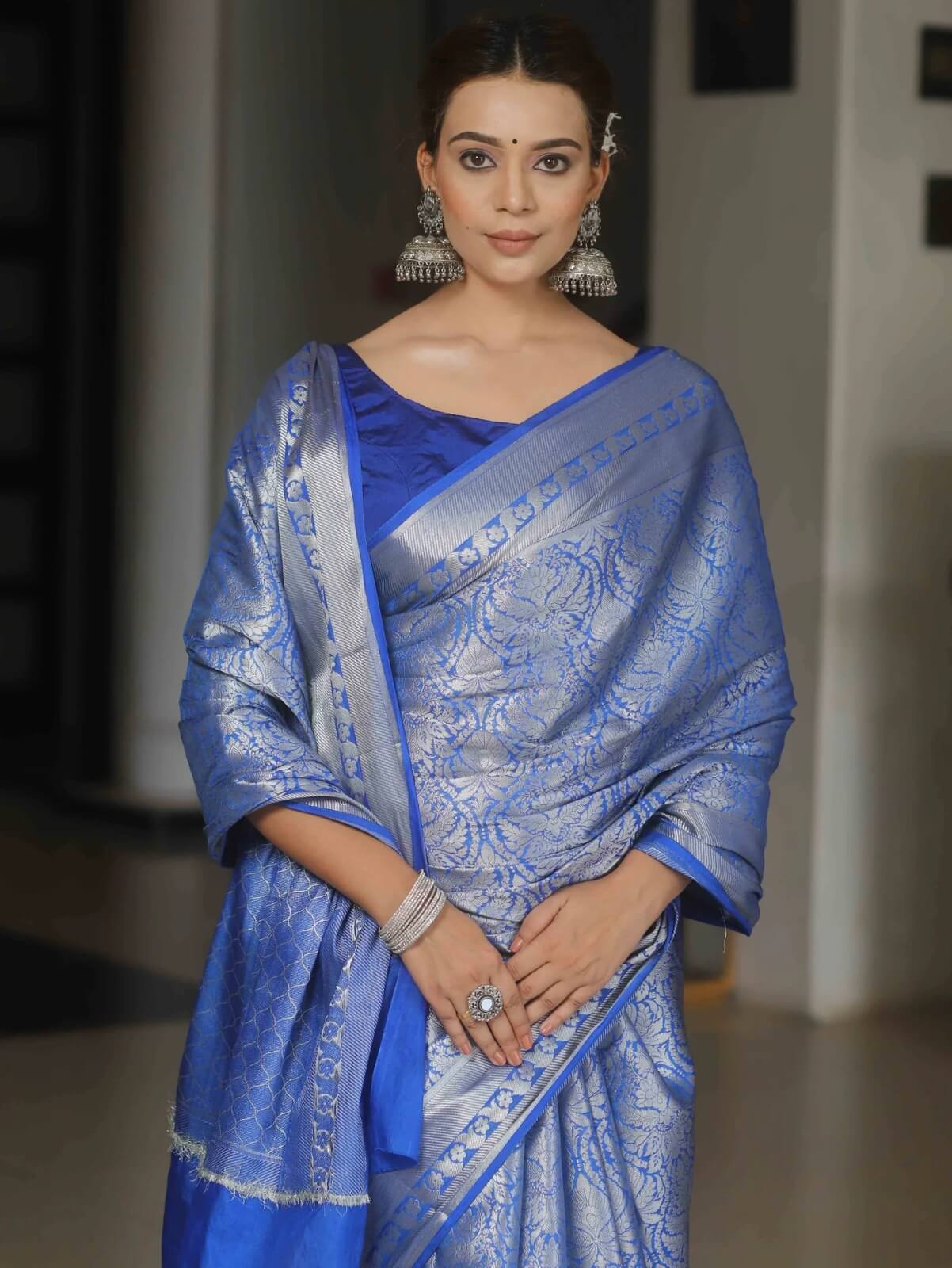 Beguiling Royal Blue Soft Silk Saree With Flattering Blouse Piece