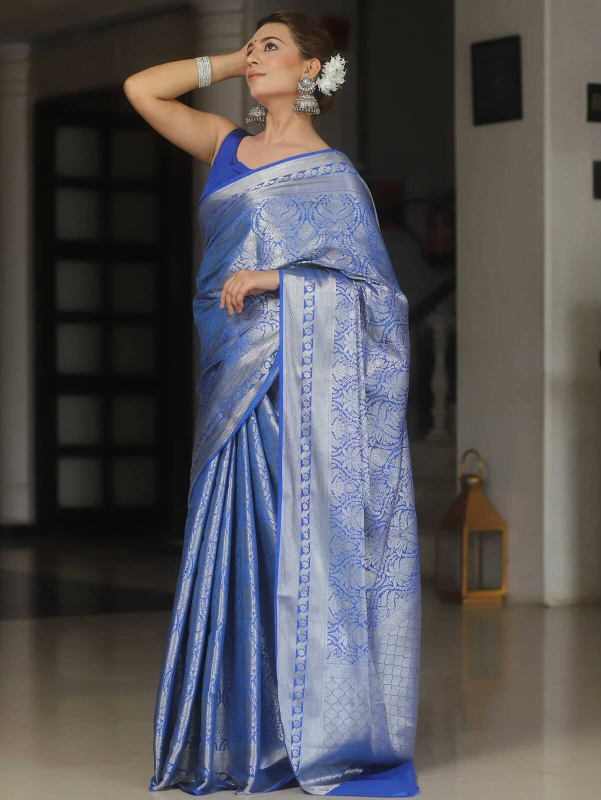 Beguiling Royal Blue Soft Silk Saree With Flattering Blouse Piece