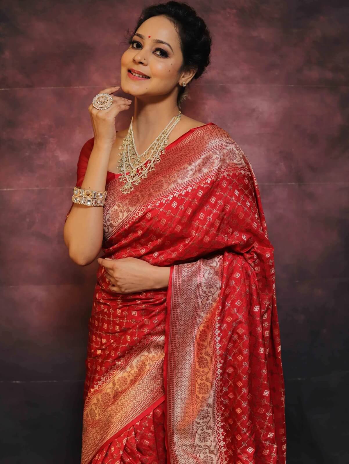 Sensational Red Soft Silk Saree With Marvellous Blouse Piece