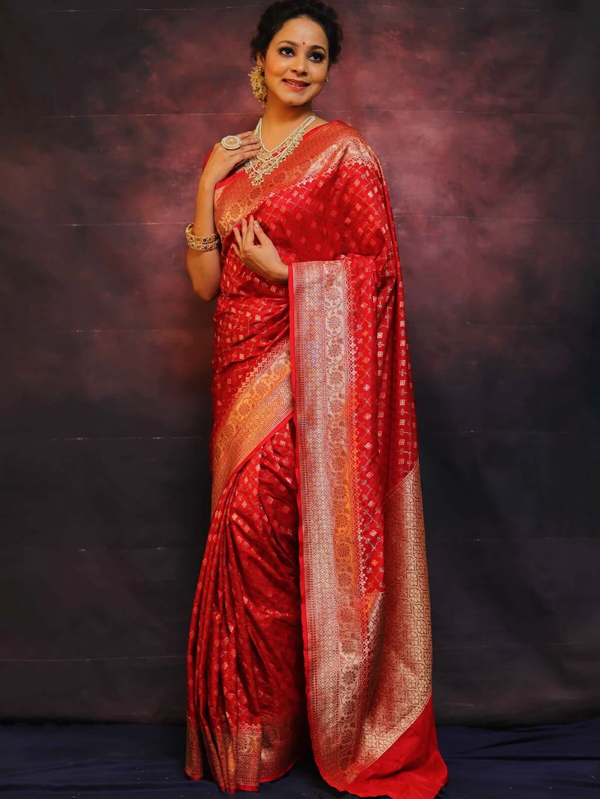 Sensational Red Soft Silk Saree With Marvellous Blouse Piece