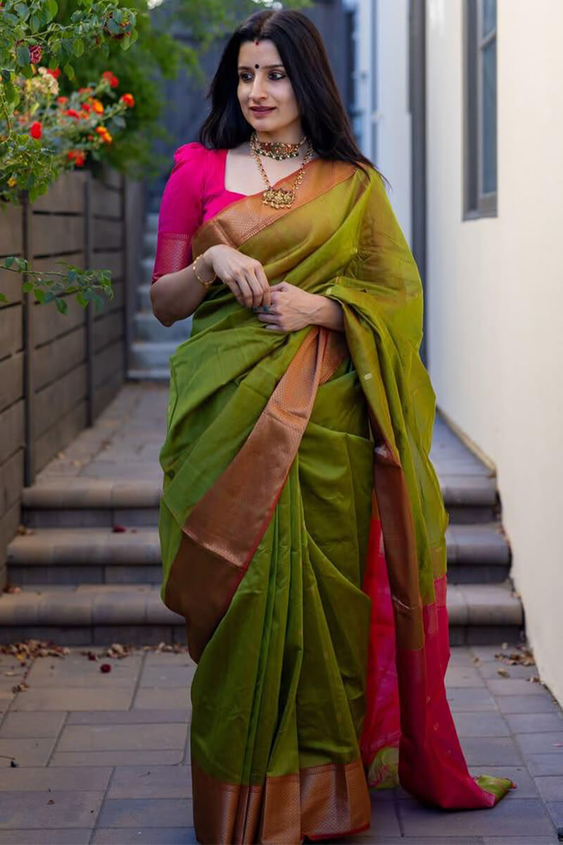 Flaunt Green Soft Silk Saree With Stunning Blouse Piece