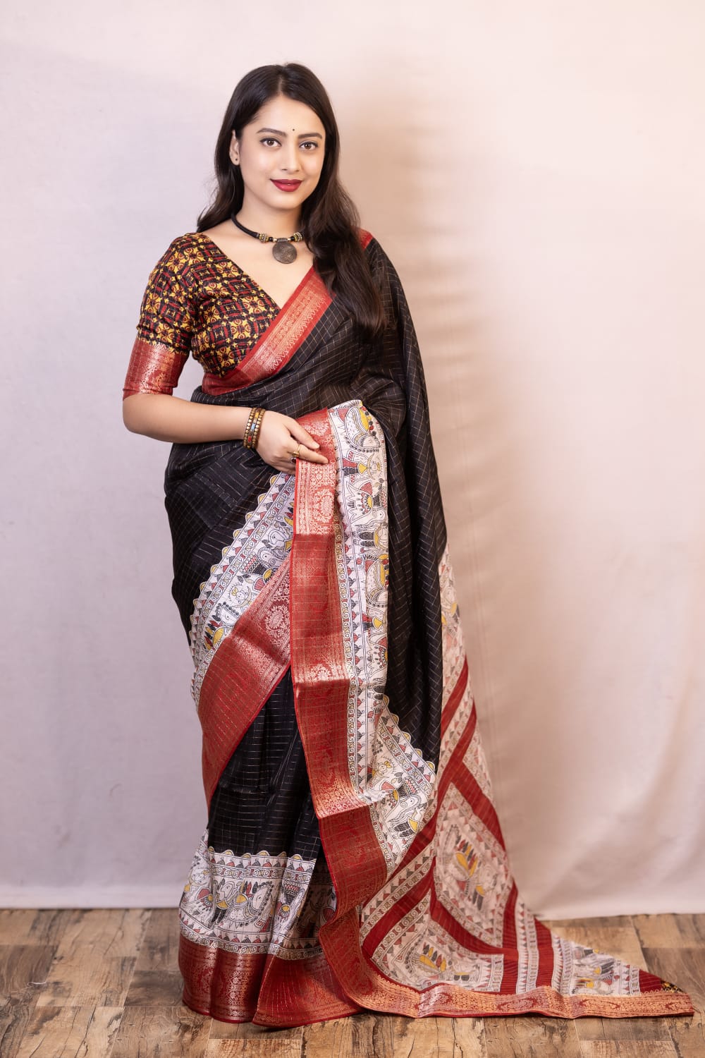 Evanescent Black Digital Printed Dola Silk Saree With Innovative Blouse Piece