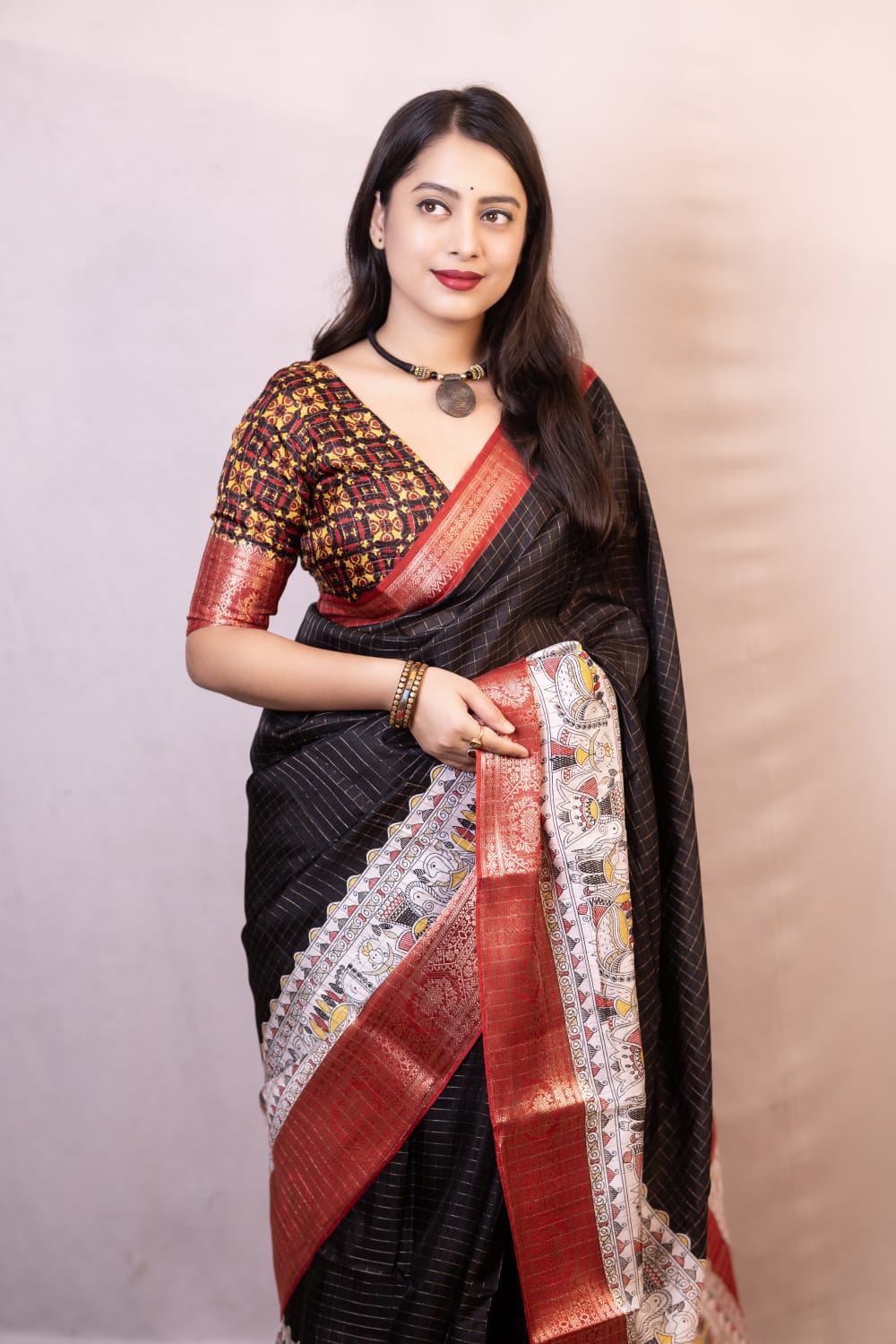 Evanescent Black Digital Printed Dola Silk Saree With Innovative Blouse Piece