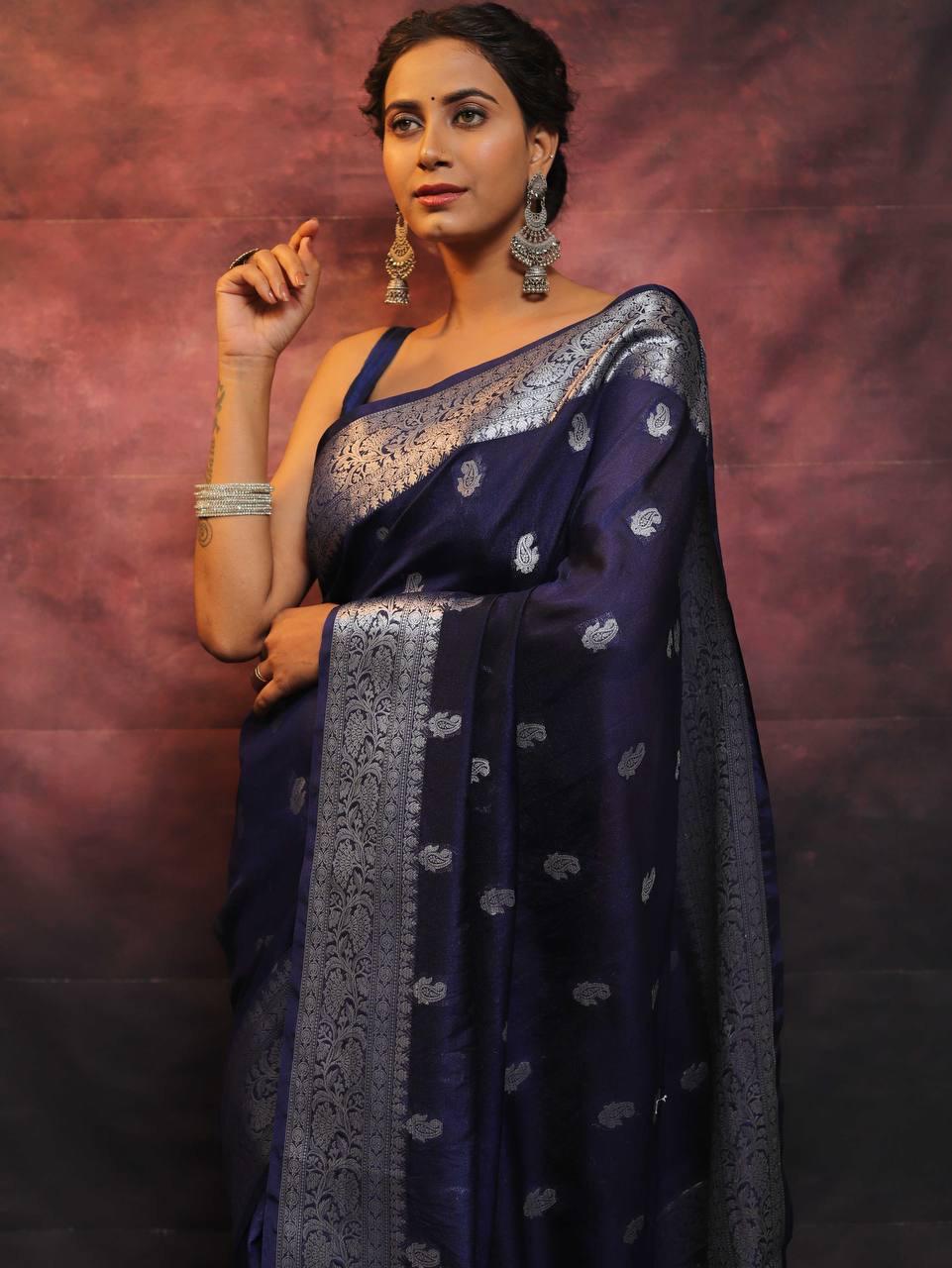 Exemplary Navy Blue Soft Silk Saree With Glittering Blouse Piece