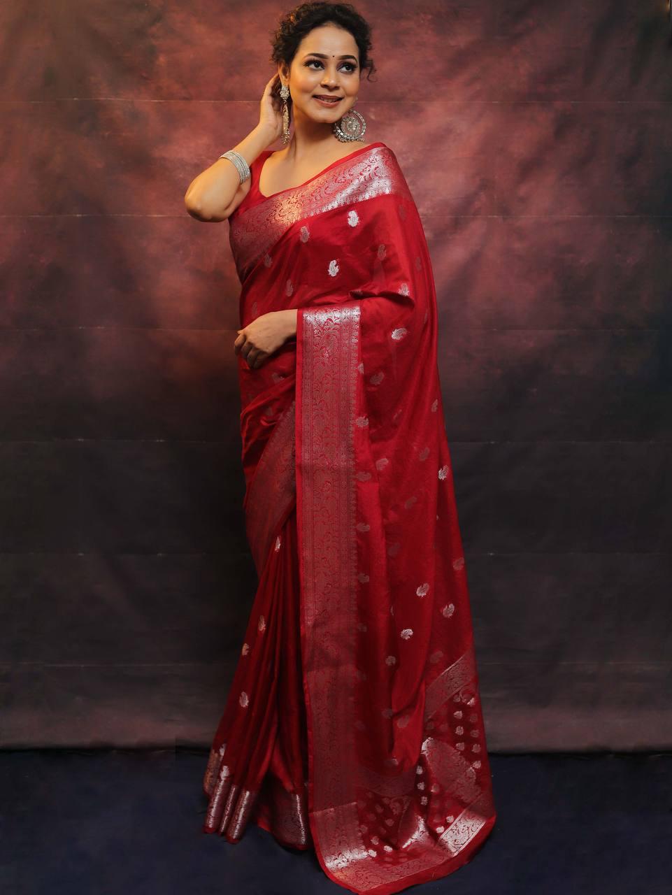 Winsome Red Soft Silk Saree With Alluring Blouse Piece