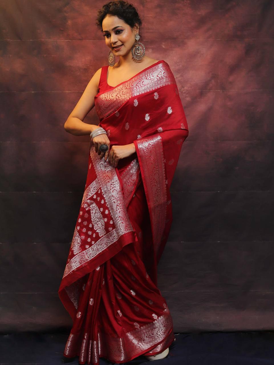 Winsome Red Soft Silk Saree With Alluring Blouse Piece