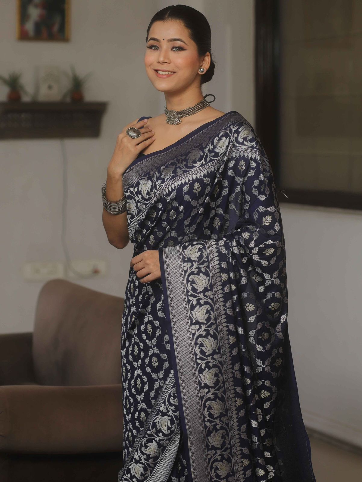 Elaborate Navy Blue Soft Silk Saree With Pulsating Blouse Piece