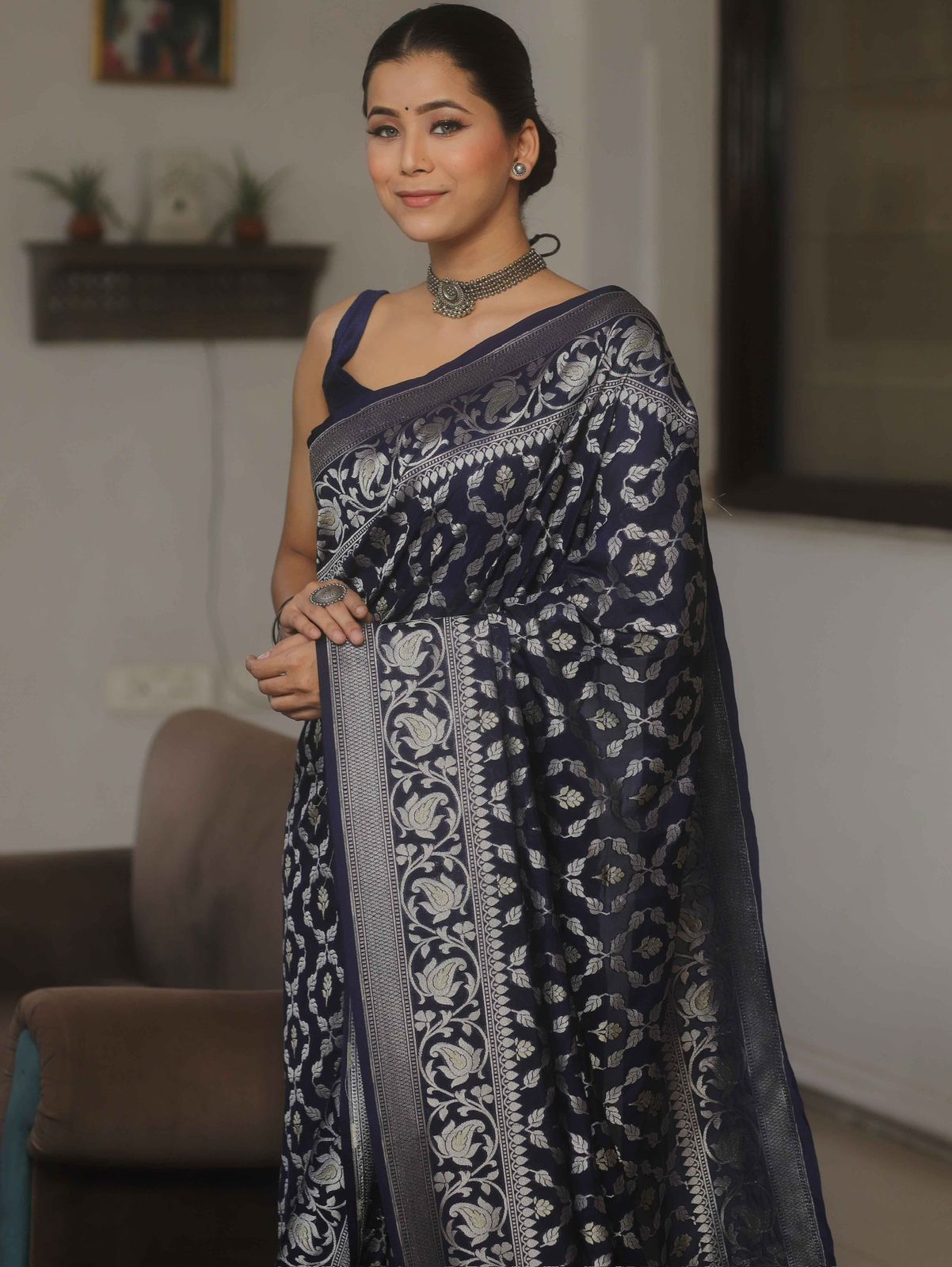 Elaborate Navy Blue Soft Silk Saree With Pulsating Blouse Piece