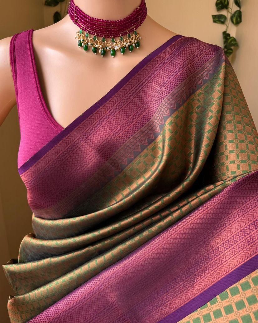 Enthralling Mehndi Soft Silk Saree With Improbable Blouse Piece