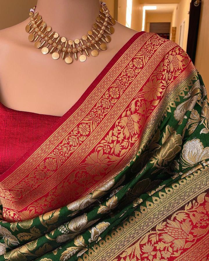 Engaging Dark Green Soft Silk Saree With Improbable Blouse Piece