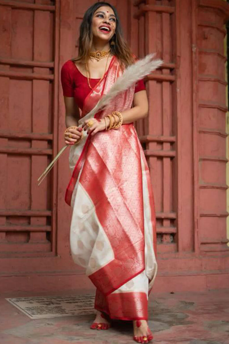 Pleasurable Off White Soft Silk Saree With Profuse Blouse Piece