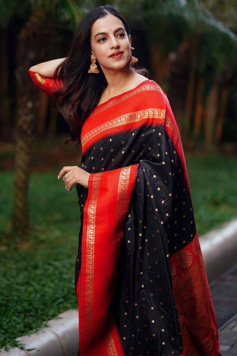 Majestic Black Soft Silk Saree With Easy on the eyes Blouse Piece