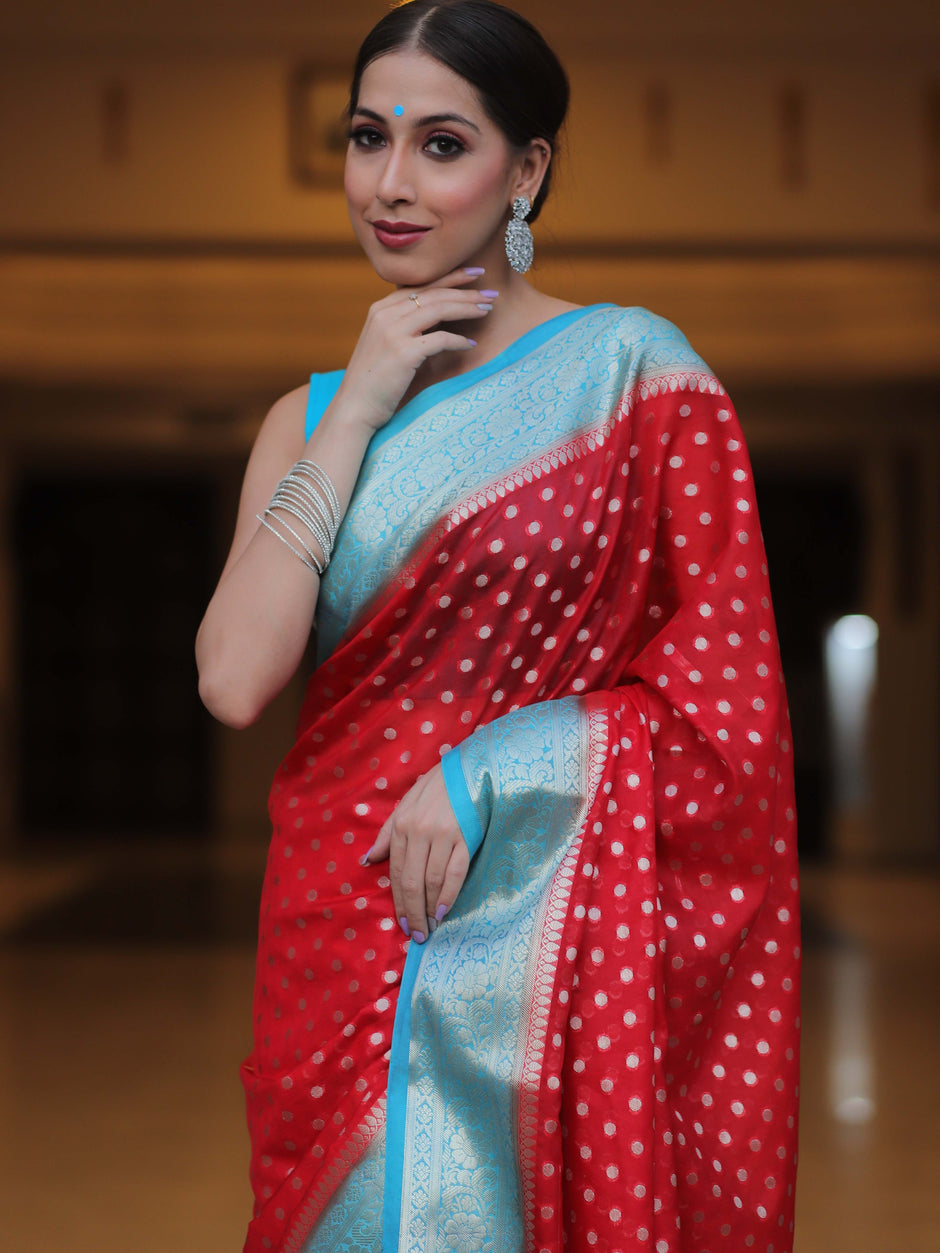 Enigmatic Red Soft Silk Saree With Splendorous Blouse Piece