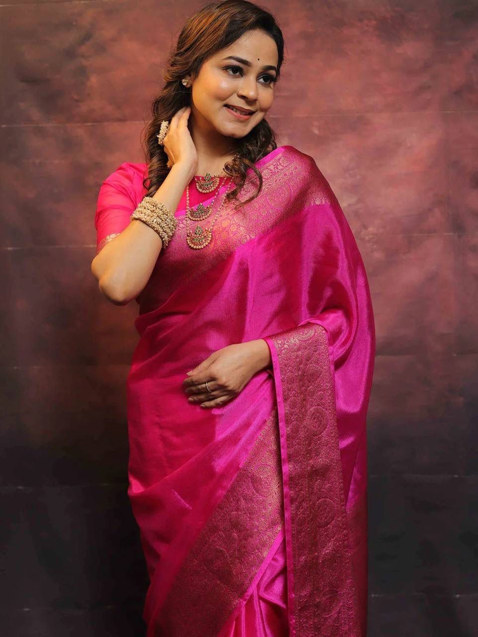 Lagniappe Dark Pink Soft Silk Saree With Devastating Blouse Piece