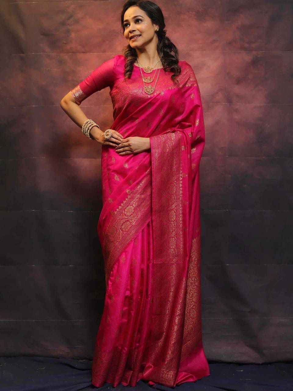 Fugacious Dark Pink Soft Silk Saree With Vestigial Blouse Piece