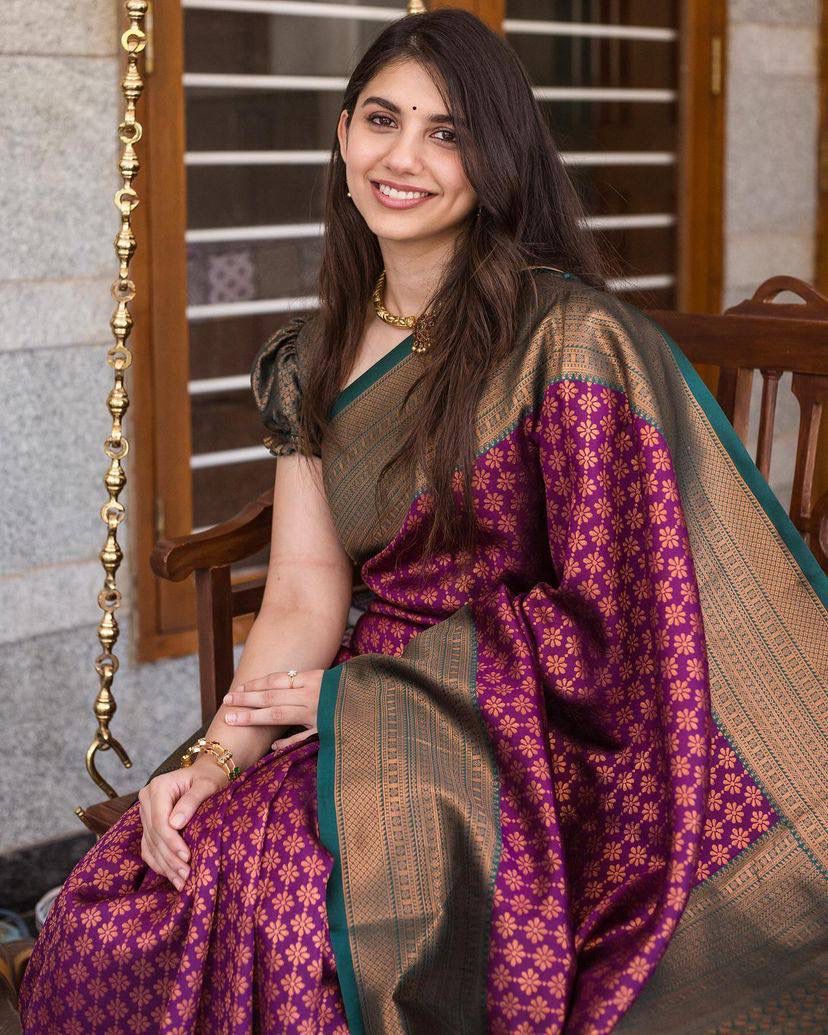 Denouement Purple Soft Silk Saree With Propinquity Blouse Piece