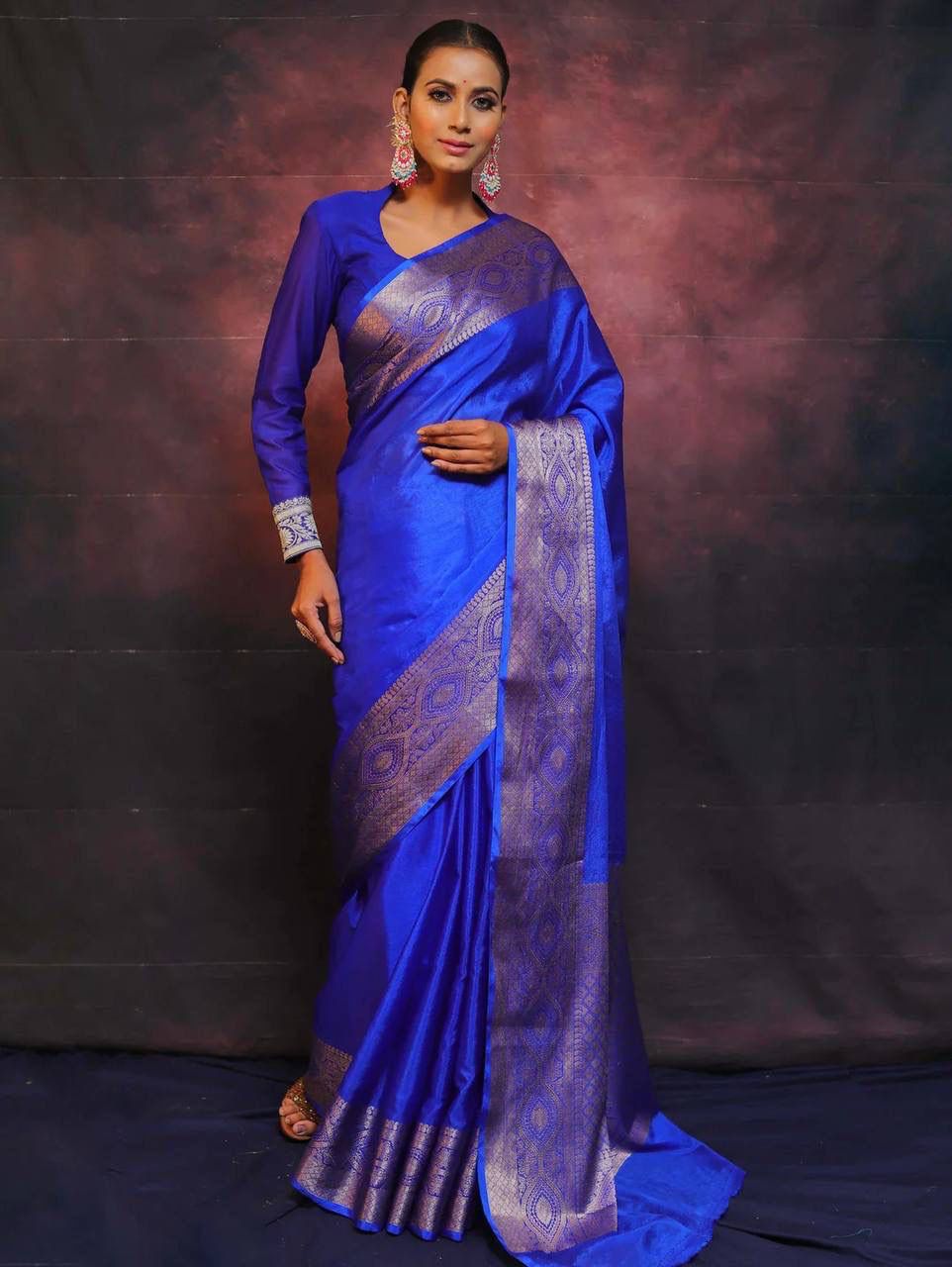 Evanescent Royal Blue Soft Silk Saree With Sumptuous Blouse Piece