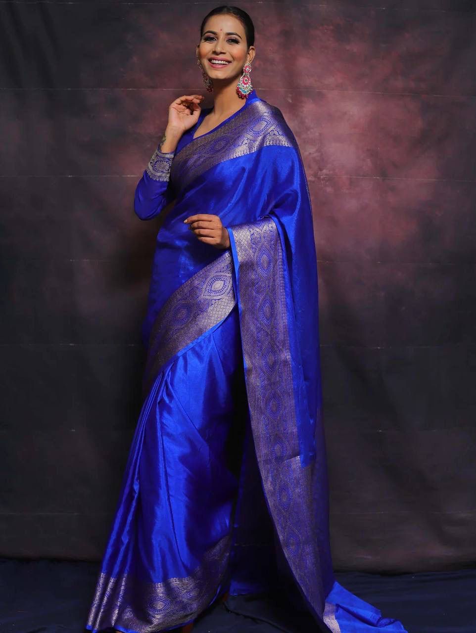 Evanescent Royal Blue Soft Silk Saree With Sumptuous Blouse Piece