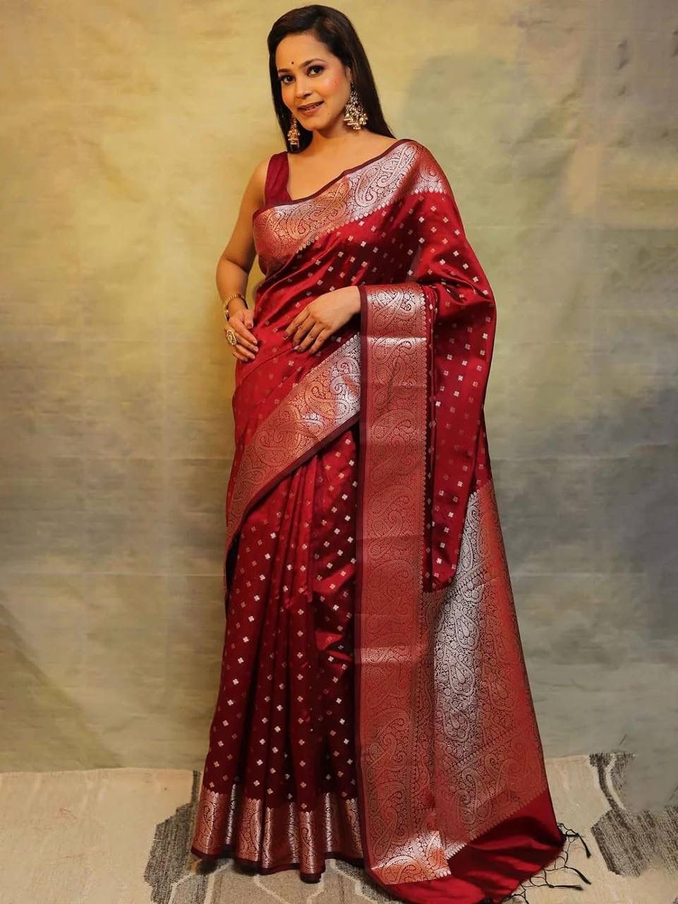 Sumptuous Maroon Soft Silk Saree With Lissome Blouse Piece