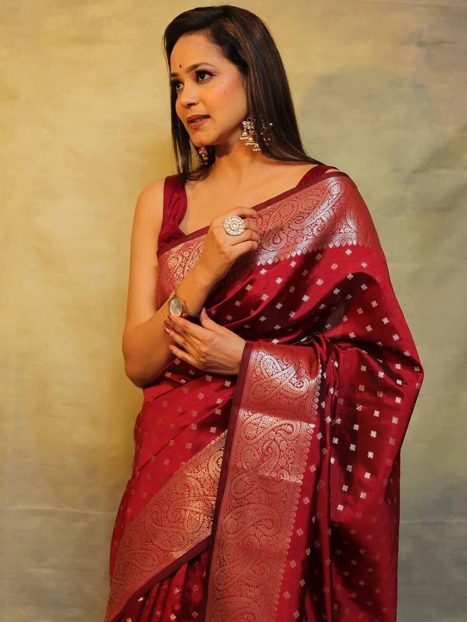 Sumptuous Maroon Soft Silk Saree With Lissome Blouse Piece