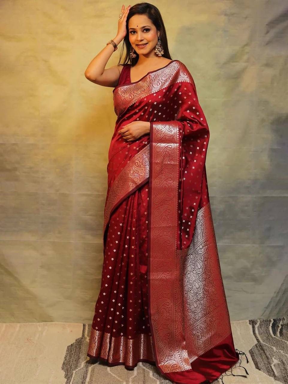 Sumptuous Maroon Soft Silk Saree With Lissome Blouse Piece