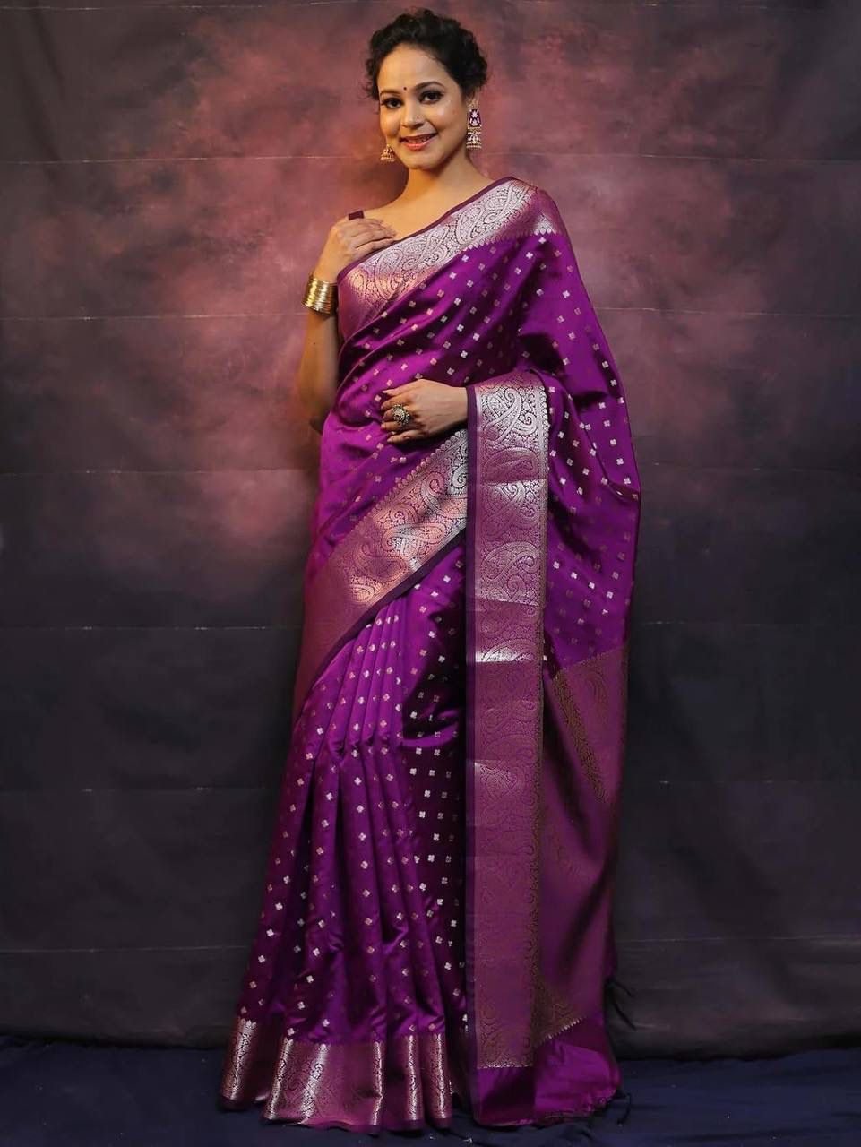 Seraglio Purple Soft Silk Saree With Lagniappe Blouse Piece