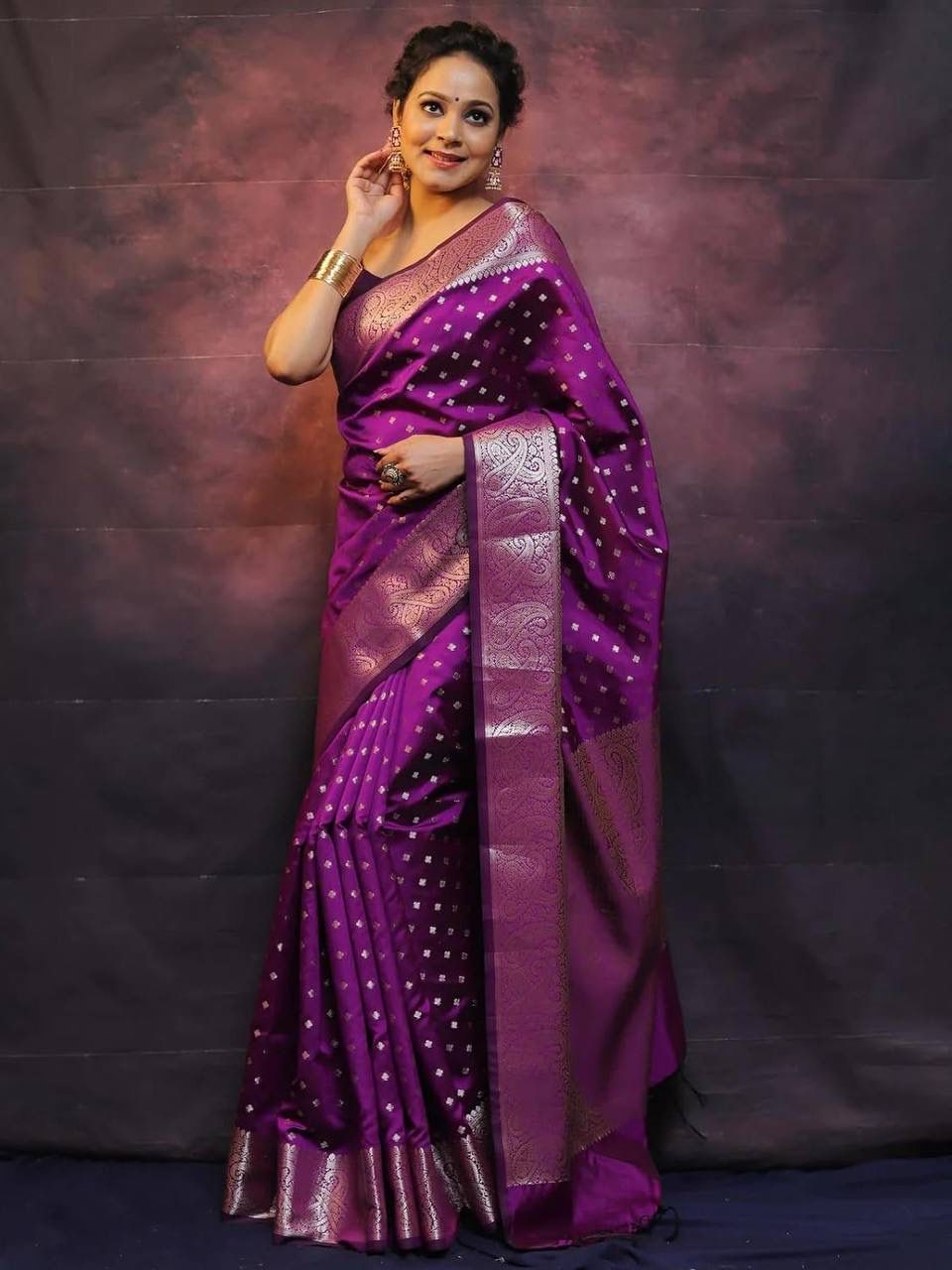 Seraglio Purple Soft Silk Saree With Lagniappe Blouse Piece