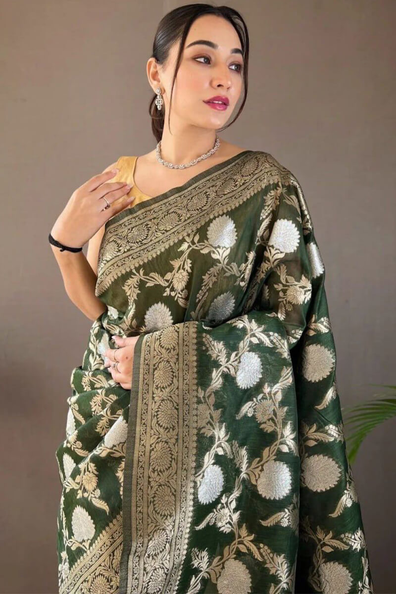 Grandiose Dark Green Cotton Silk Saree With Sophisticated Blouse Piece