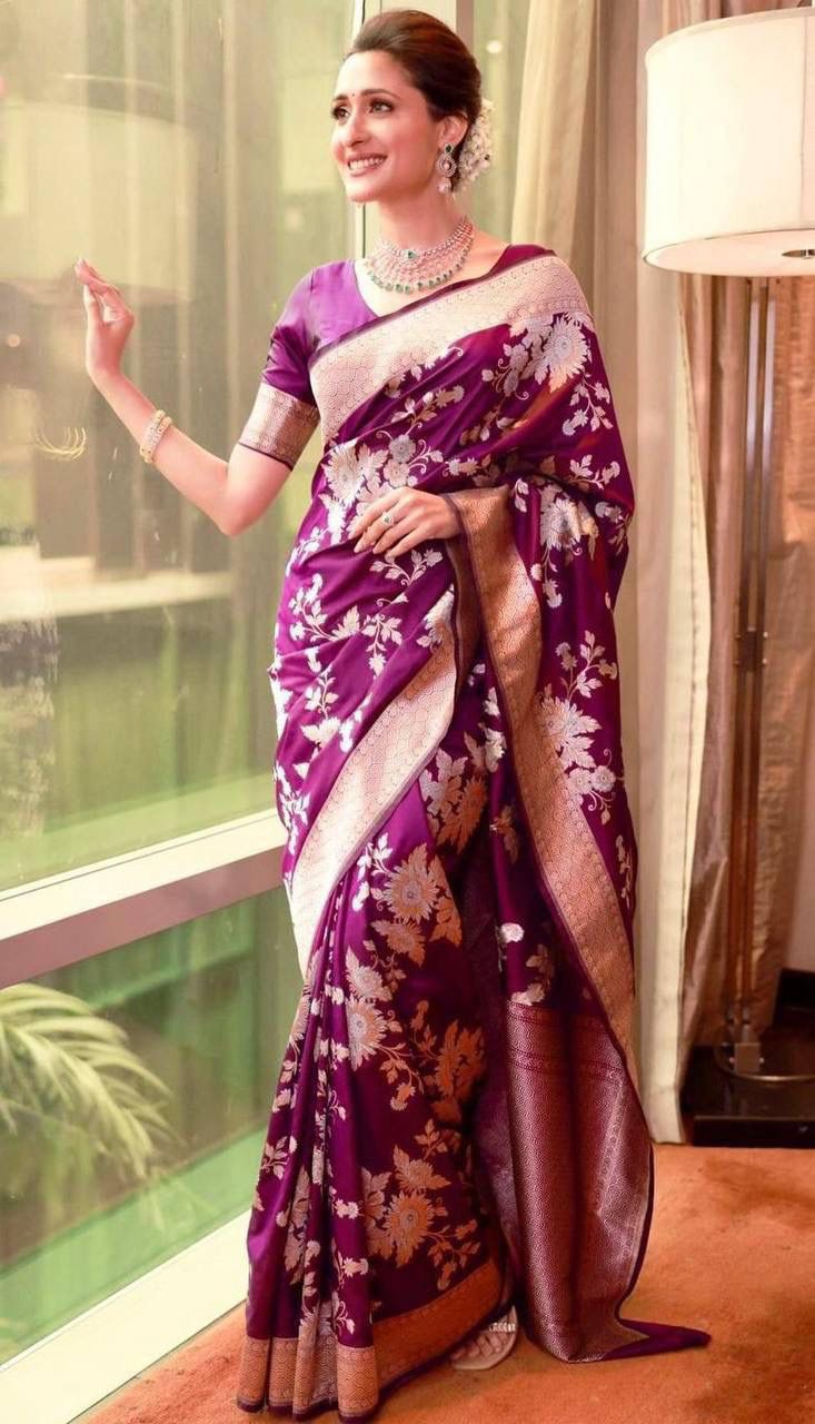 Desuetude Purple Soft Silk Saree With Desuetude Blouse Piece