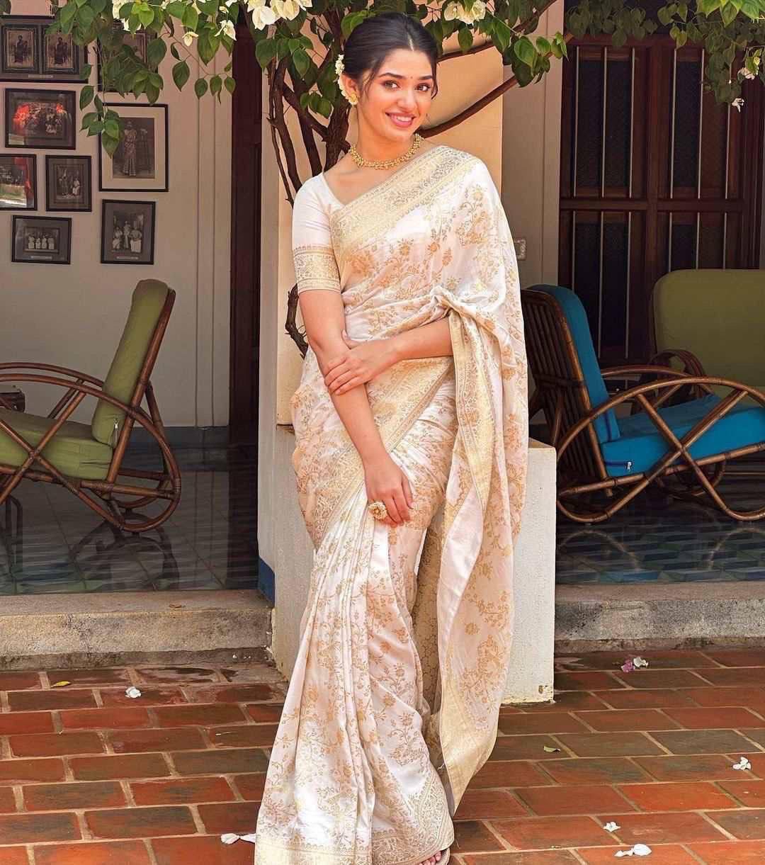 Dalliance Beige Soft Silk Saree With Panache  Bewitching Piecec