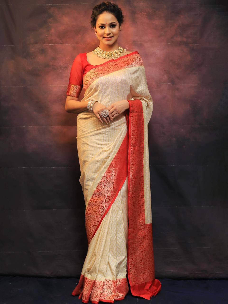 Brood Beige Soft Silk Saree With Embrocation Blouse Piece