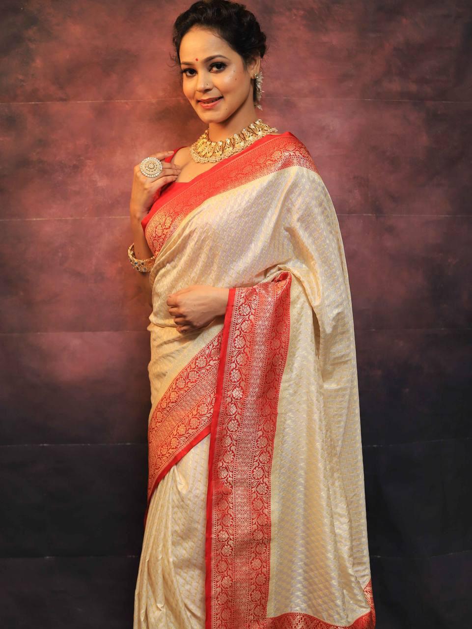 Brood Beige Soft Silk Saree With Embrocation Blouse Piece